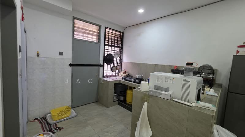 2-storey Terraced House for Sale in Taman Putri (Kulai) - Jack Phoon - KITCHEN - PropertyGuru.com.my