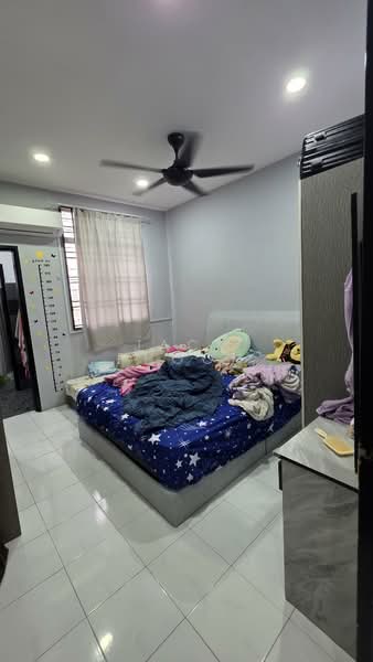 2-storey Terraced House for Sale in Taman Putri (Kulai) - Jack Phoon - BEDROOM 1 - PropertyGuru.com.my