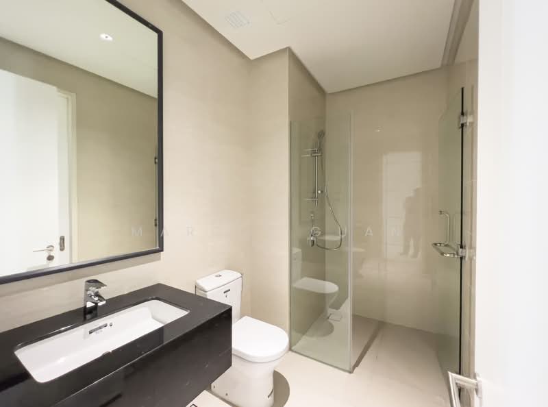 Servis Apartment untuk Dijual di Service Suites @ Pavilion Embassy - Marcus Guan - Bathroom - PropertyGuru.com.my