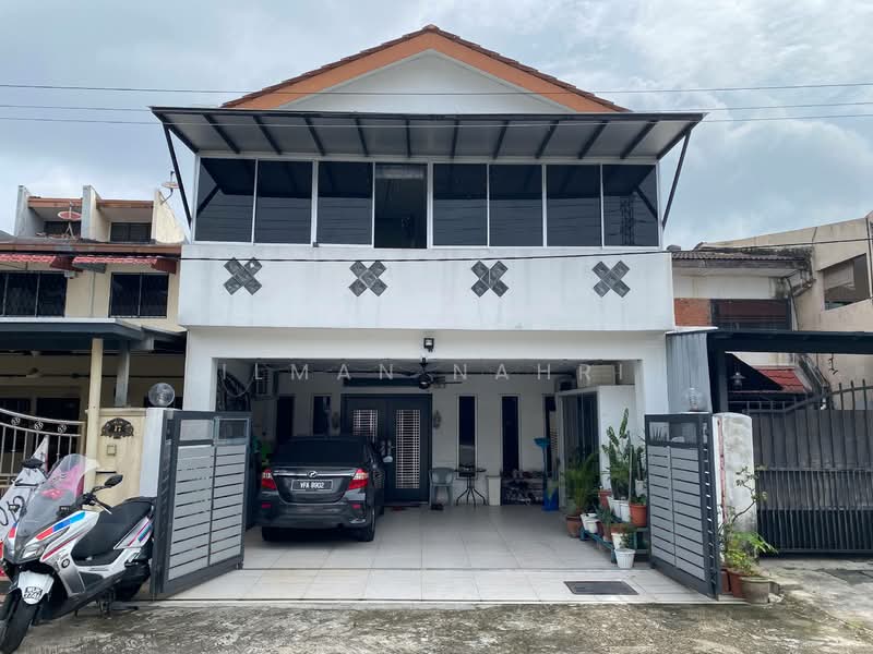 Rumah Teres 2 Tingkat untuk Dijual di Taman Selayang Indah (Selayang) - Ilman Nahri - Exterior - PropertyGuru.com.my