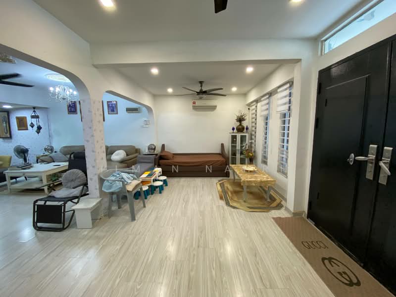 Rumah Teres 2 Tingkat untuk Dijual di Taman Selayang Indah (Selayang) - Ilman Nahri - Living Room - PropertyGuru.com.my