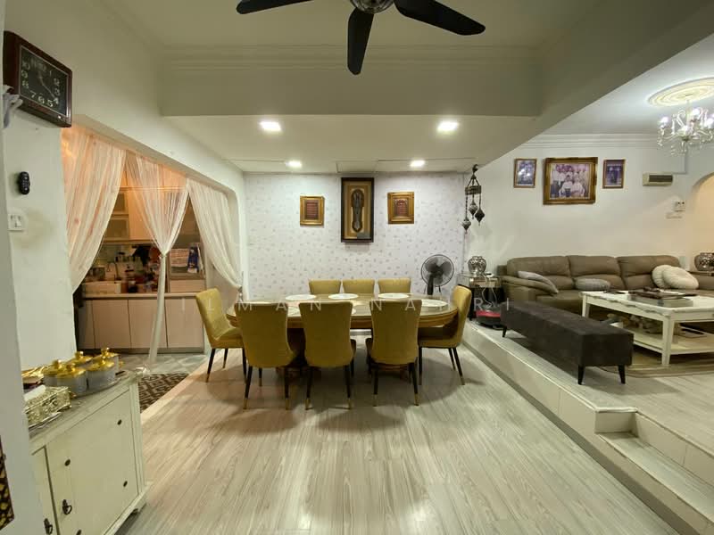 Rumah Teres 2 Tingkat untuk Dijual di Taman Selayang Indah (Selayang) - Ilman Nahri - Living Room - PropertyGuru.com.my