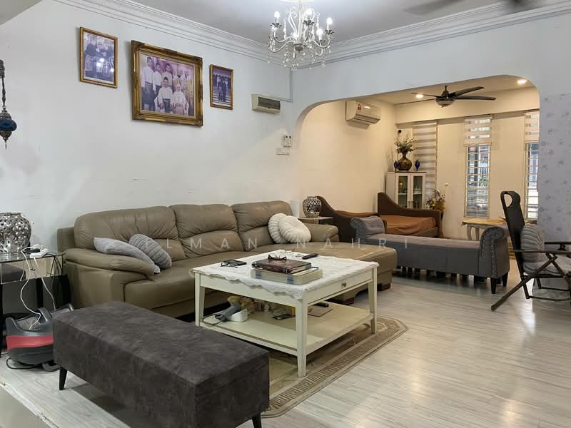 Rumah Teres 2 Tingkat untuk Dijual di Taman Selayang Indah (Selayang) - Ilman Nahri - Living Room - PropertyGuru.com.my