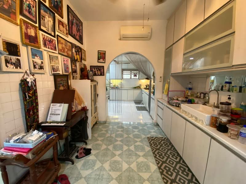 Rumah Teres 2 Tingkat untuk Dijual di Taman Selayang Indah (Selayang) - Ilman Nahri - Kitchen - PropertyGuru.com.my