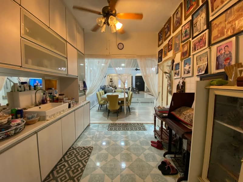 Rumah Teres 2 Tingkat untuk Dijual di Taman Selayang Indah (Selayang) - Ilman Nahri - Kitchen - PropertyGuru.com.my