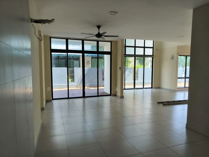 Semi-Detached House for Sale in Alam Impian (Shah Alam) - P Utahma Raj - Living Room - PropertyGuru.com.my