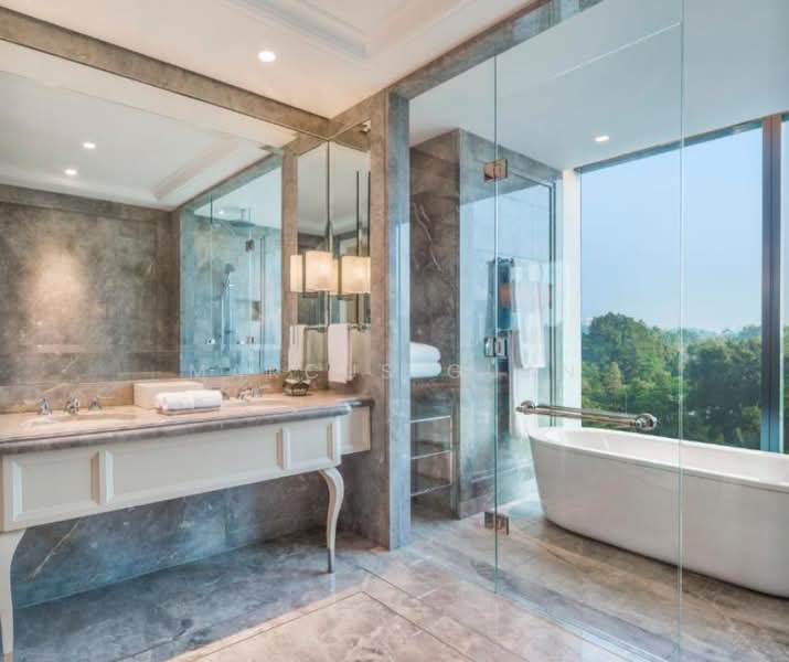 Servis Apartment untuk Dijual di St Regis - Marcus Guan - Bathroom - PropertyGuru.com.my