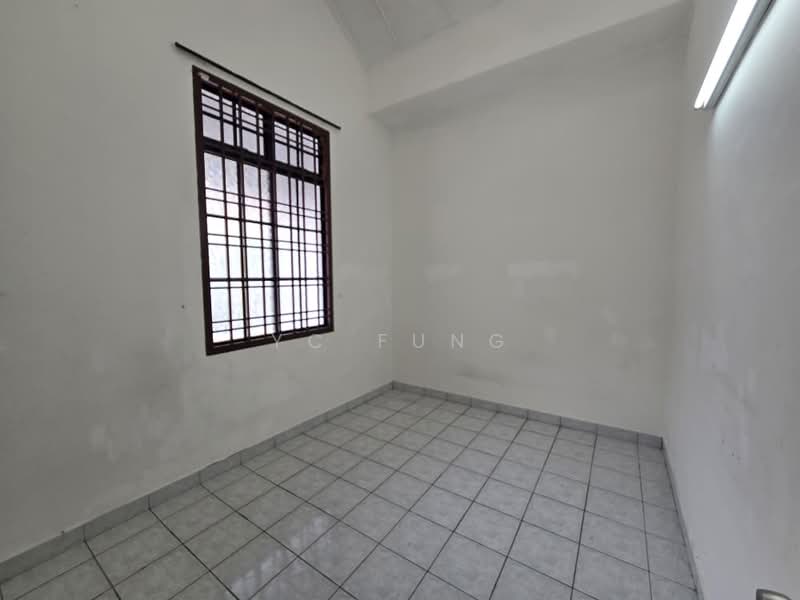 1-storey Terraced House for Rent in Taman Pelangi Indah (Ulu Tiram) - YC Fung - Interior - PropertyGuru.com.my