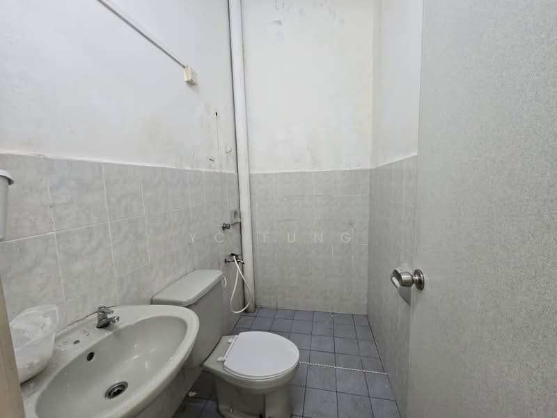 1-storey Terraced House for Rent in Taman Pelangi Indah (Ulu Tiram) - YC Fung - PropertyGuru.com.my