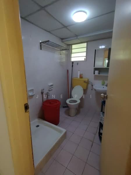 Condominium for Rent at Desarina Condominium - June Pei - Bathroom - PropertyGuru.com.my