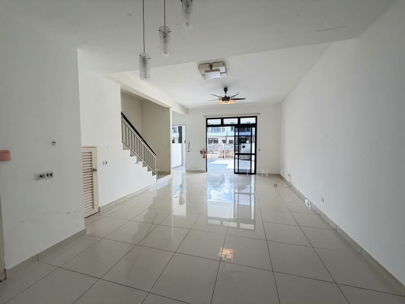 2-storey Terraced House for Sale in Taman Ekoflora (Johor Bahru) - Keith Ching - Living Room - PropertyGuru.com.my