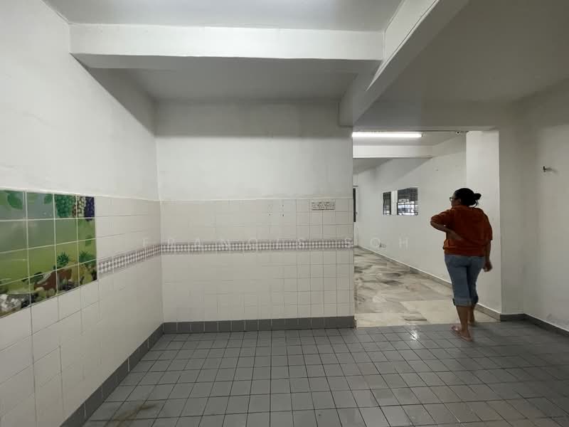 2-storey Terraced House for Rent in Taman Industri Bolton (Batu Caves) - Francis Soh - Kitchen - PropertyGuru.com.my