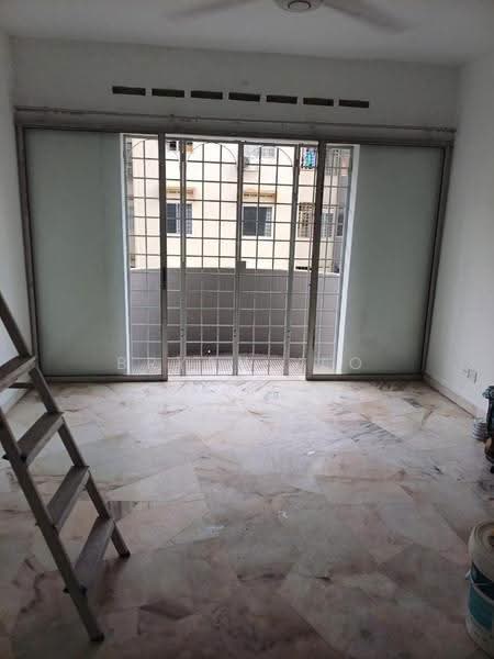 Pangsapuri untuk Dijual di Subang Perdana Goodyear Court 3 - Bryan Yeo - Interior - PropertyGuru.com.my