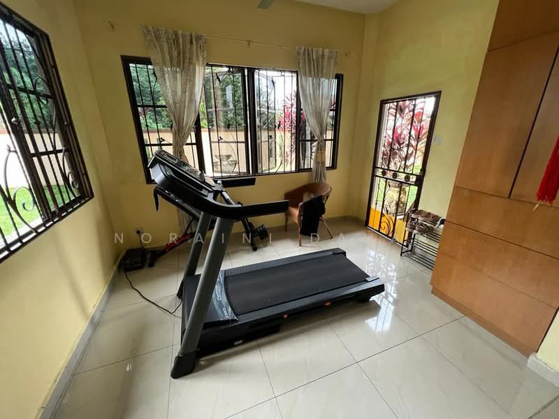 Rumah Banglo untuk Dijual di Kajang (Selangor) - Noraini Dahan - Gym - PropertyGuru.com.my