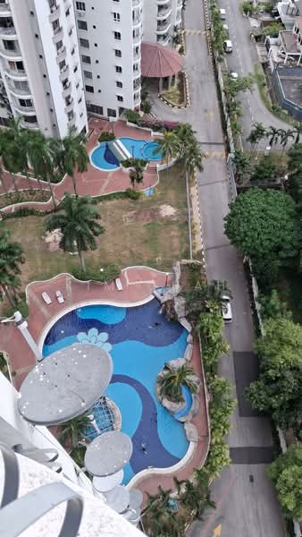 Kondominium untuk Disewa di Jasmine Towers - Kim Quah - Pool - PropertyGuru.com.my