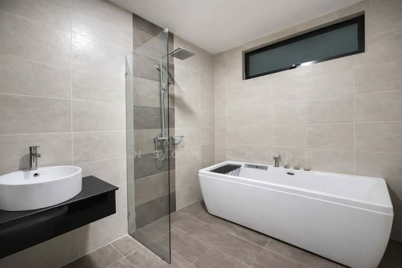 Service Residence for Sale at Molek Regency - Johnson Chong - Bathroom - PropertyGuru.com.my