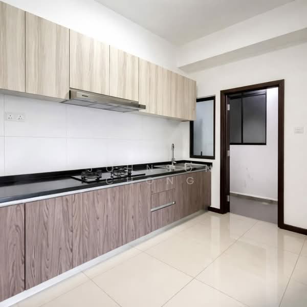 Service Residence for Sale at Molek Regency - Johnson Chong - Kitchen - PropertyGuru.com.my