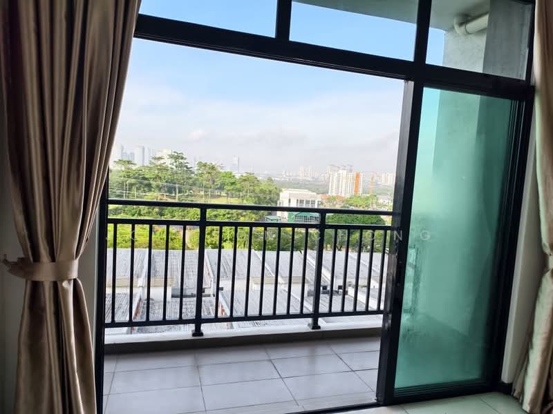 Servis Apartment untuk Dijual di Molek Regency - Johnson Chong - Balcony - PropertyGuru.com.my