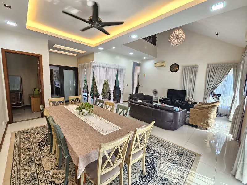Rumah Berkembar untuk Dijual di Bukit Jelutong (Shah Alam) - Winny Su - Dining Room - PropertyGuru.com.my