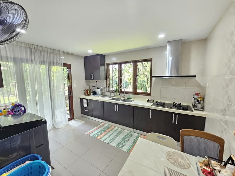 Rumah Berkembar untuk Dijual di Bukit Jelutong (Shah Alam) - Winny Su - Kitchen - PropertyGuru.com.my