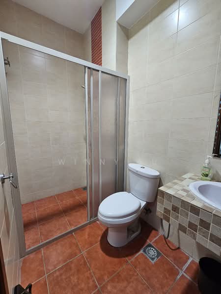 Rumah Berkembar untuk Dijual di Bukit Jelutong (Shah Alam) - Winny Su - Bathroom - PropertyGuru.com.my