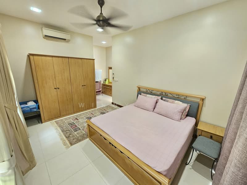 Rumah Berkembar untuk Dijual di Bukit Jelutong (Shah Alam) - Winny Su - Bedroom - PropertyGuru.com.my