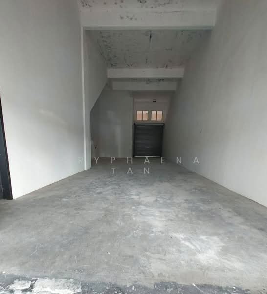 Kedai / Pejabat untuk Disewa di Taman Austin Heights (Tebrau) - Tryphaena Tan - Interior - PropertyGuru.com.my