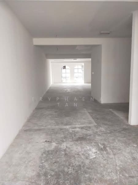 Kedai / Pejabat untuk Disewa di Taman Austin Heights (Tebrau) - Tryphaena Tan - Interior - PropertyGuru.com.my