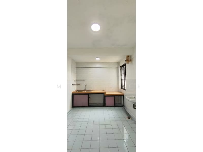 Rumah Flat untuk Dijual di Sri Intan - Melinda Ee - Kitchen - PropertyGuru.com.my