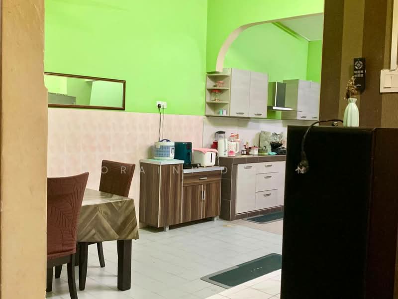 Rumah Teres 2 Tingkat untuk Dijual di Taman Sinaran (Balakong) - Noraini Dahan - Kitchen - PropertyGuru.com.my