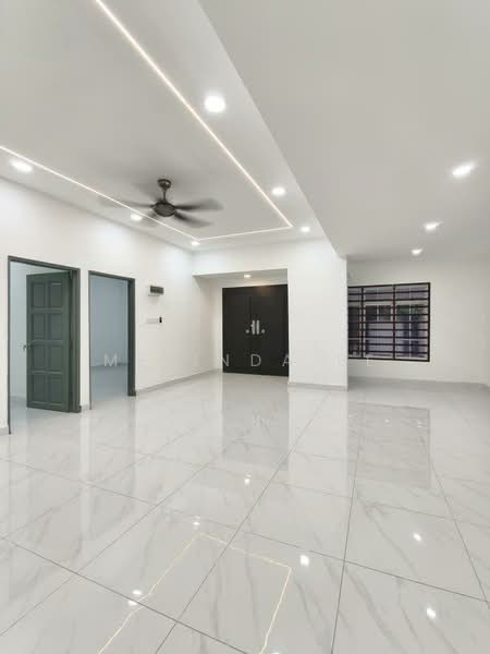 1-storey Terraced House for Sale in Taman Johor Jaya (Johor Bahru) - Melinda Ee - Living Room - PropertyGuru.com.my