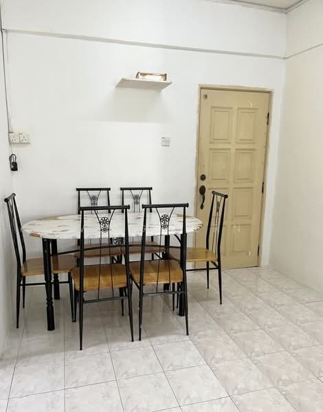 Pangsapuri untuk Disewa di Desamas Melur - Weng Sern - Dining Room - PropertyGuru.com.my