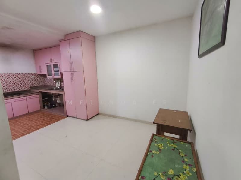 2-storey Terraced House for Sale in Taman Ungku Tun Aminah (Skudai) - Melinda Ee - Kitchen - PropertyGuru.com.my