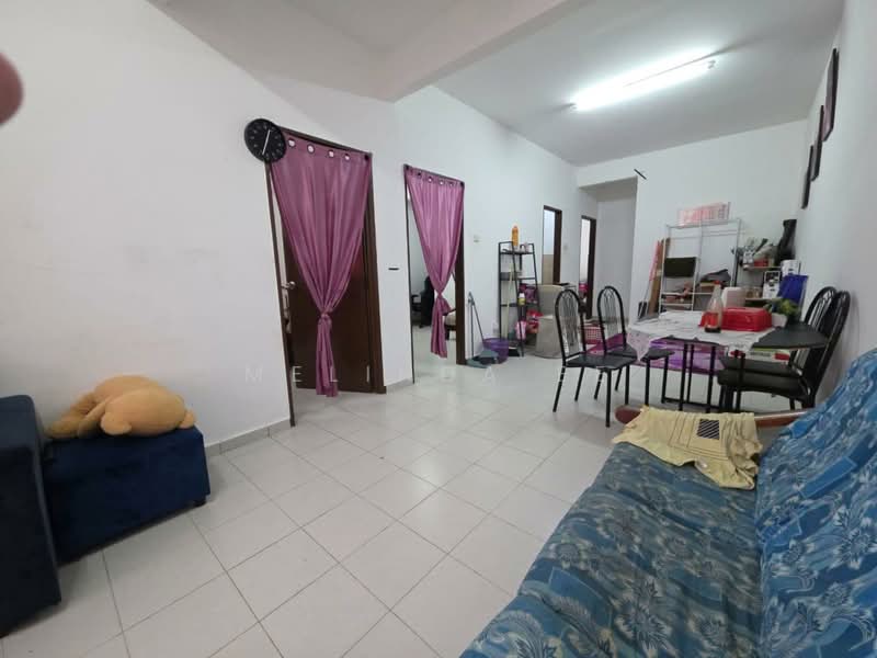Townhouse for Sale in Taman Scientex Senai (Senai) - Melinda Ee - Living Room - PropertyGuru.com.my