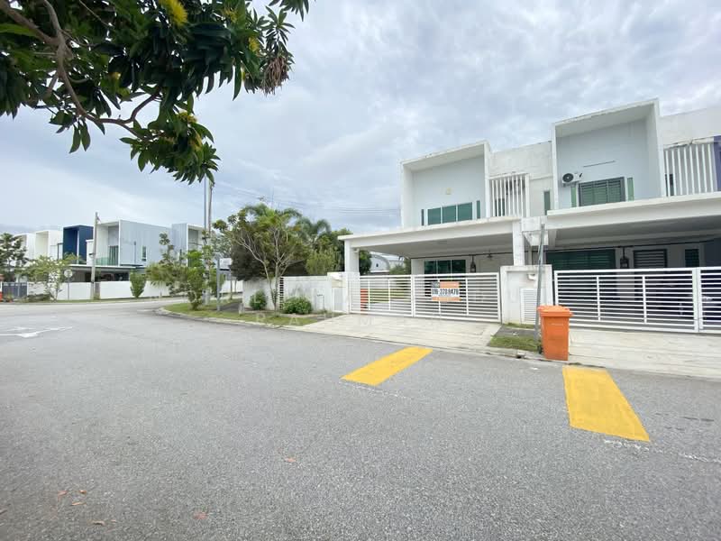 Rumah Teres untuk Disewa di Bandar Sri Sendayan (Negeri Sembilan) - Norlela Abdul Rahman - Exterior - PropertyGuru.com.my