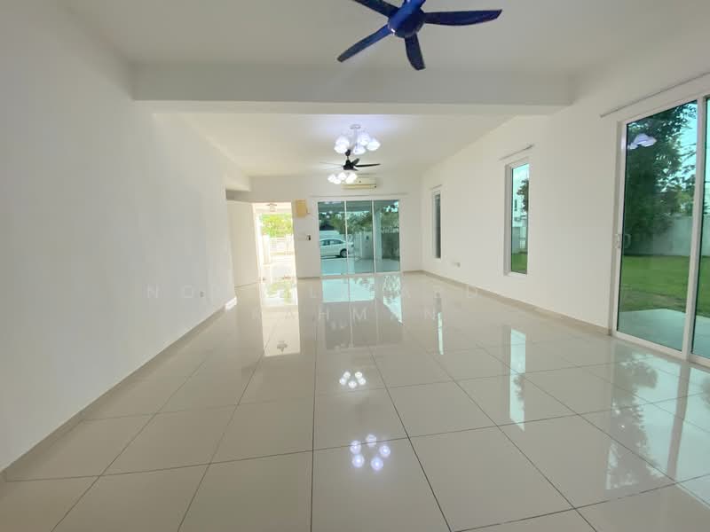 Rumah Teres untuk Disewa di Bandar Sri Sendayan (Negeri Sembilan) - Norlela Abdul Rahman - Living Room - PropertyGuru.com.my