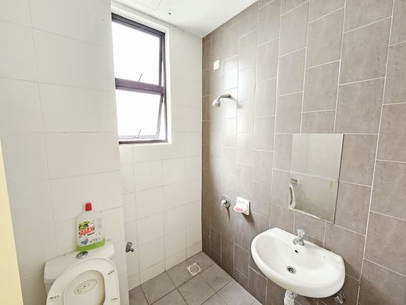 Rumah Kluster untuk Disewa di Setia Ecohill (Semenyih) - Dexter Yeong - Bathroom - PropertyGuru.com.my