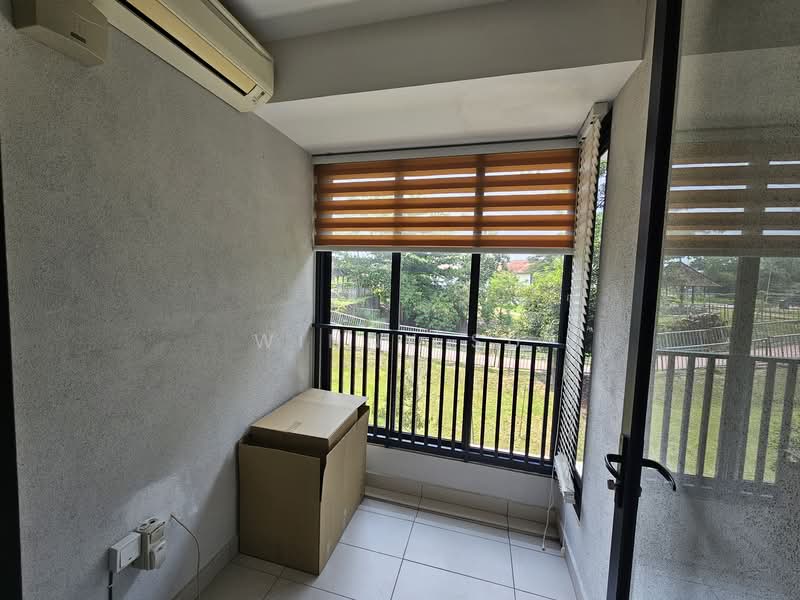 2-storey Terraced House for Sale in Bukit Jelutong (Shah Alam) - Winny Su - Balcony - PropertyGuru.com.my