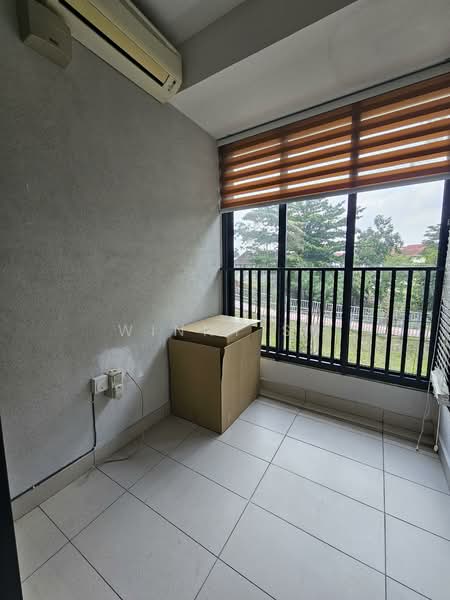 2-storey Terraced House for Sale in Bukit Jelutong (Shah Alam) - Winny Su - Balcony - PropertyGuru.com.my