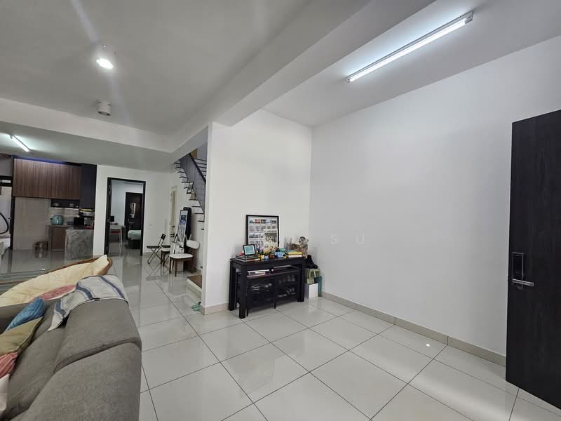 2-storey Terraced House for Sale in Bukit Jelutong (Shah Alam) - Winny Su - Living Room - PropertyGuru.com.my