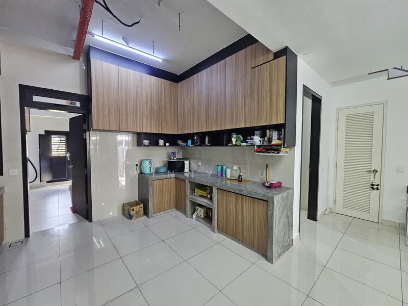 2-storey Terraced House for Sale in Bukit Jelutong (Shah Alam) - Winny Su - Kitchen - PropertyGuru.com.my