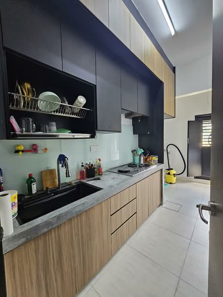 2-storey Terraced House for Sale in Bukit Jelutong (Shah Alam) - Winny Su - Kitchen - PropertyGuru.com.my