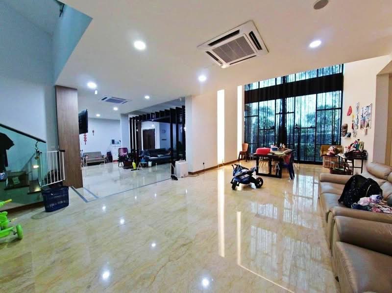 Bungalow for Sale in Taman Sri Rawang (Rawang) - Noraini Dahan - Living Room - PropertyGuru.com.my
