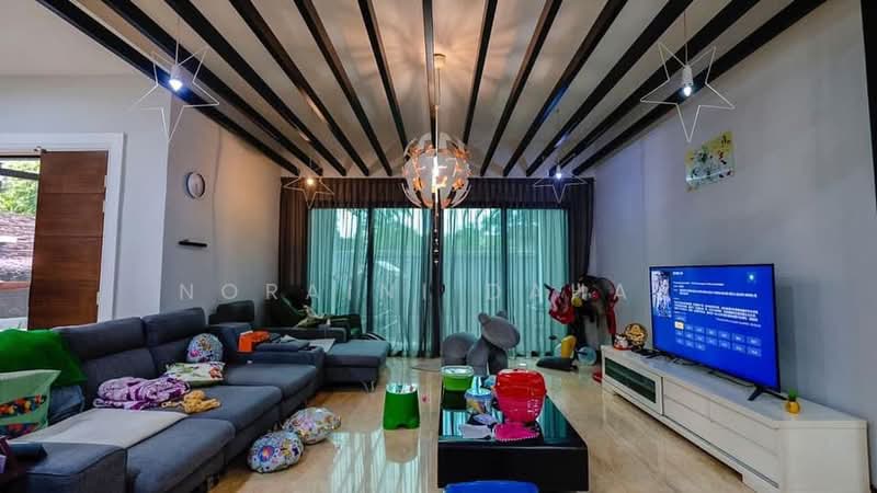 Bungalow for Sale in Taman Sri Rawang (Rawang) - Noraini Dahan - Living Room - PropertyGuru.com.my
