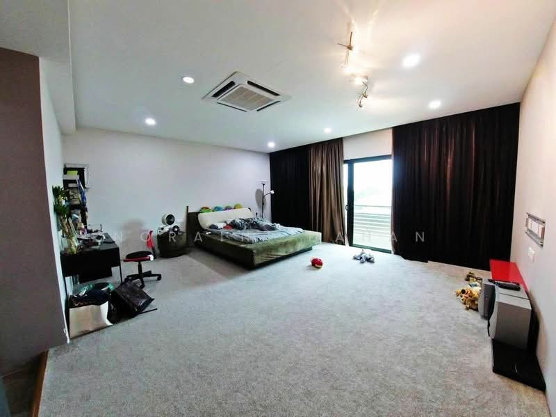Bungalow for Sale in Taman Sri Rawang (Rawang) - Noraini Dahan - Bedroom - PropertyGuru.com.my