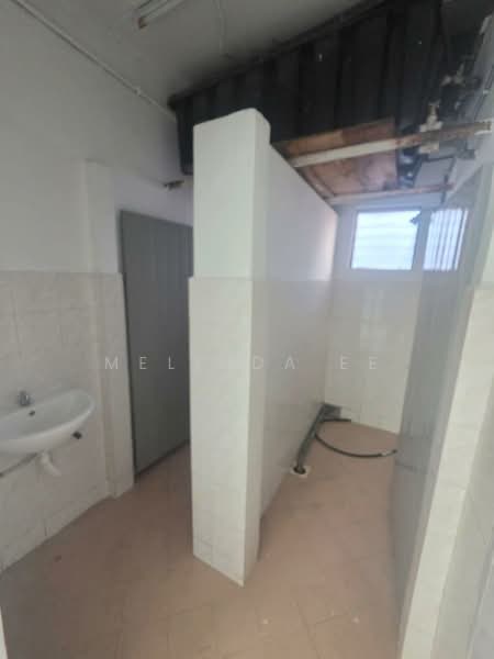 Flat for Sale at Taman Harmoni II - Melinda Ee - Bathroom - PropertyGuru.com.my