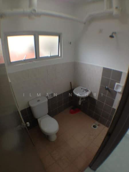 Kondominium untuk Dijual di Villaria - Ilman Nahri - Bathroom - PropertyGuru.com.my