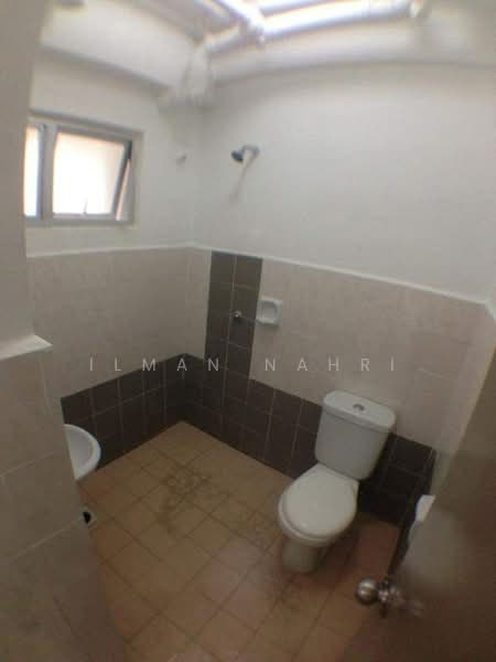 Kondominium untuk Dijual di Villaria - Ilman Nahri - Bathroom - PropertyGuru.com.my