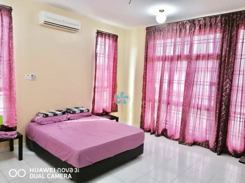 Rumah Berkembar untuk Dijual di Taman Mutiara Rini (Skudai) - Kent Koh - Bedroom - PropertyGuru.com.my