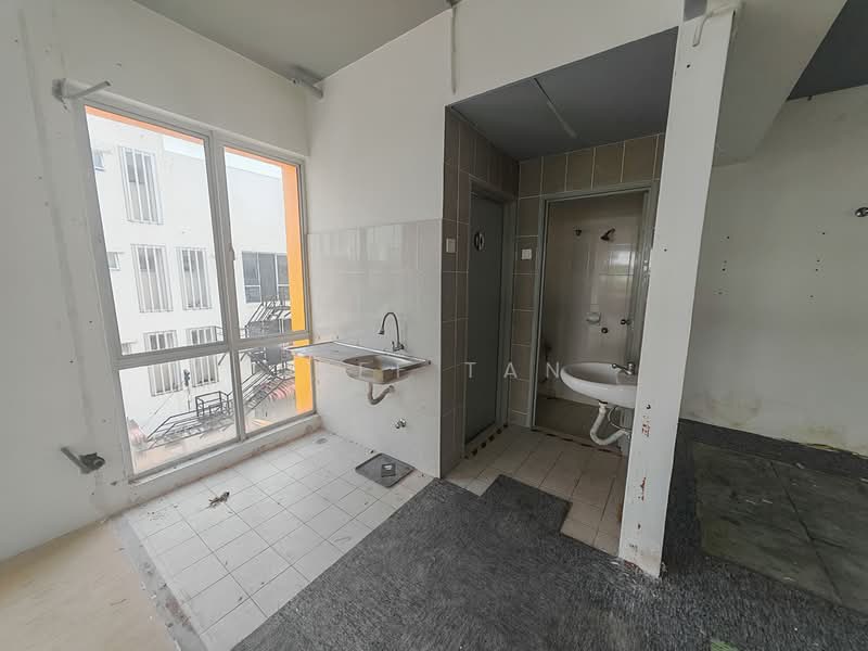 Shop / Office for Rent in Seksyen U13 (Setia Alam) - Jeff Tan - Kitchen - PropertyGuru.com.my
